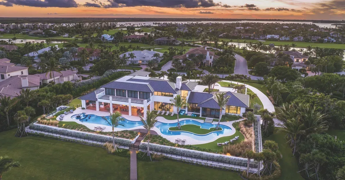 Sailfish Point Southeast Dune Drive